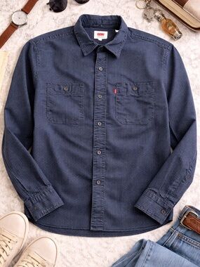 Levi’s Navy Micro Dot Button-Up Shirt Size L Classic Casual